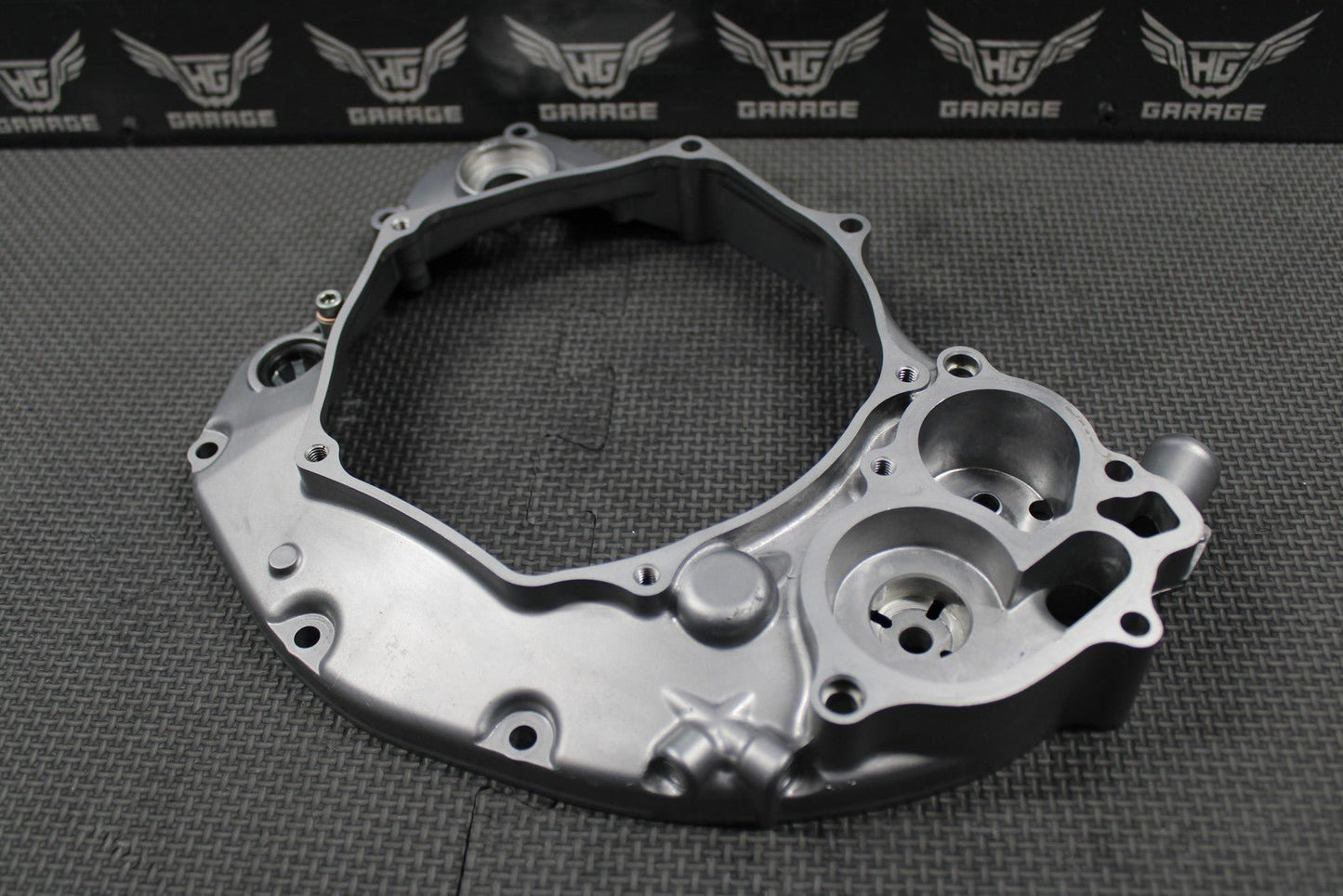 2020 SUZUKI 19 - 25 RMZ250 OEM RIGHT CASE INNER CLUTCH COVER 11340 - 49H10 NICE! - hggarage