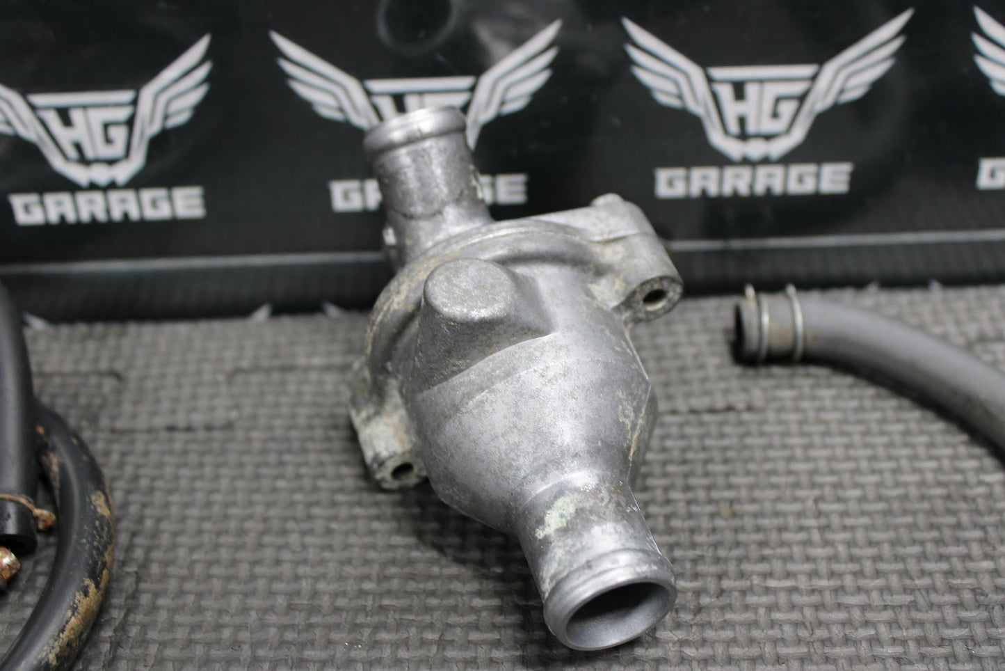 2003 00 - 07 HONDA XR650R OEM RADIATOR THERMOSTAT HOUSING COVER COOLING HOSES - hggarage