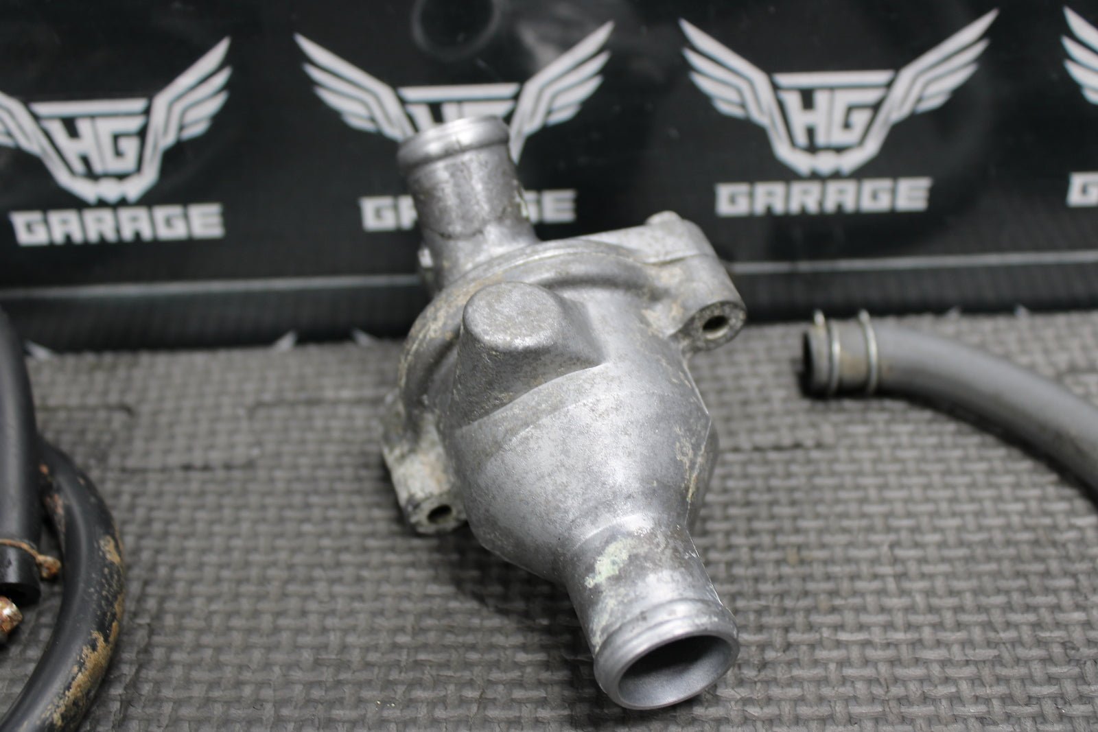 2003 00 - 07 HONDA XR650R OEM RADIATOR THERMOSTAT HOUSING COVER COOLING HOSES - hggarage
