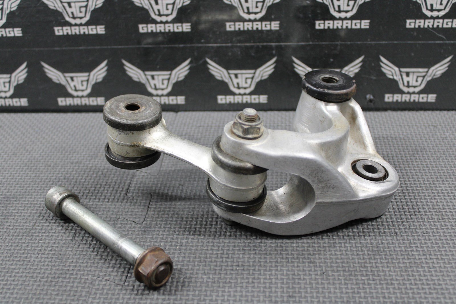 1989 HONDA 86 - 95 XR250R 1985 XR350R OEM REAR SHOCK LINKAGE LINKS 52460 - KN5 - 000 - hggarage