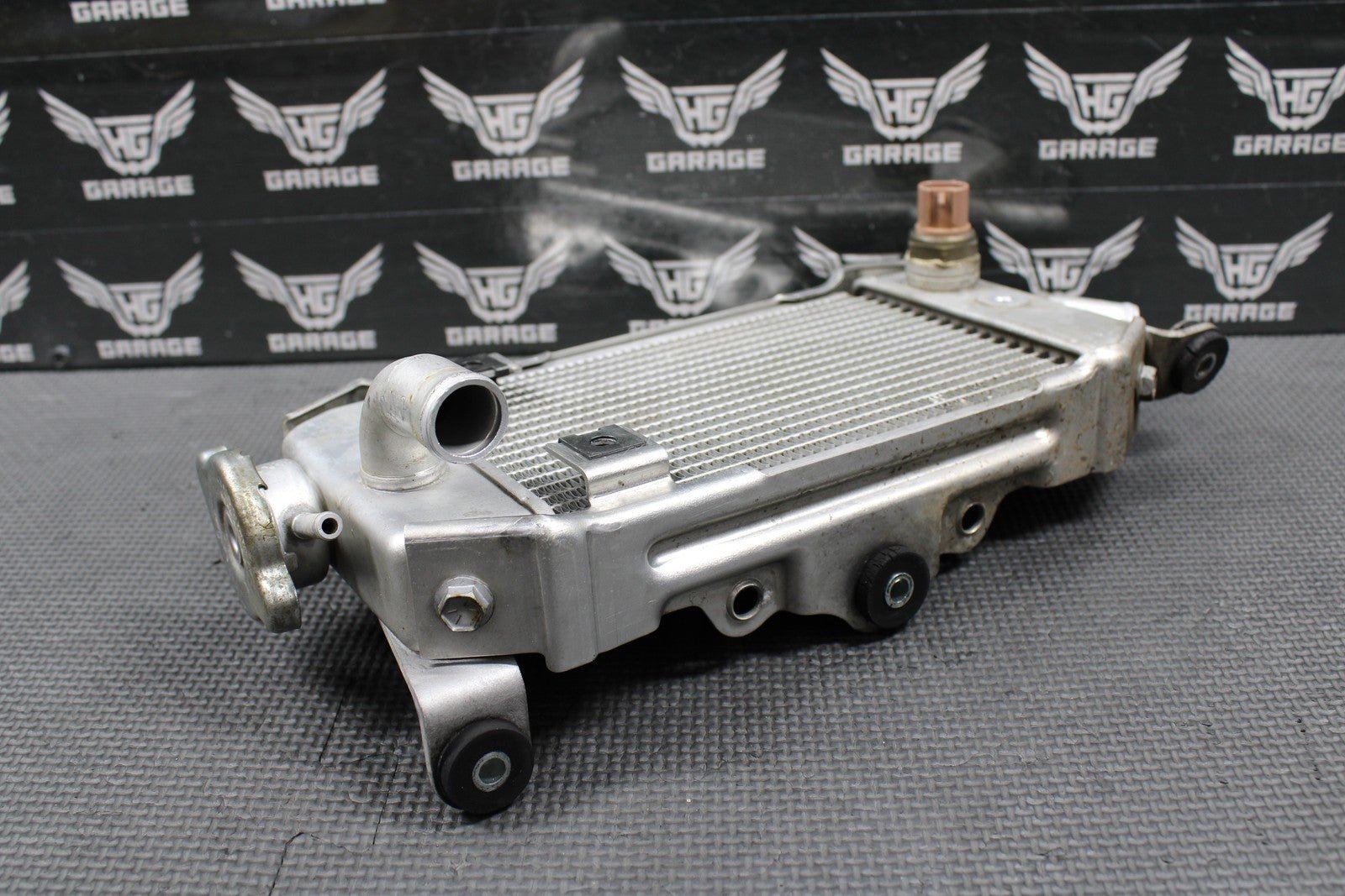 2009 KAWASAKI 09 - 14 KLX250S KLX250SF OEM RIGHT SIDE RADIATOR COOLER 39061 - 0184 - hggarage
