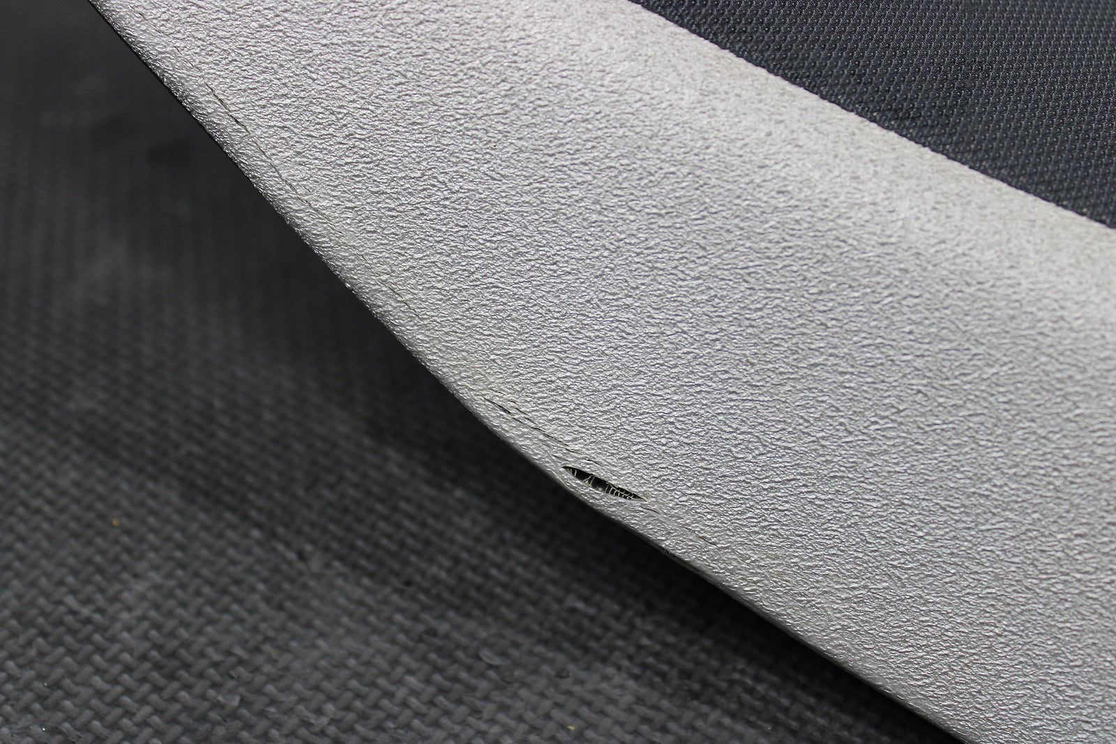 2010 Yamaha YZ450F OEM Seat Saddle 33D - 24710 - 10 - 00 - hggarage