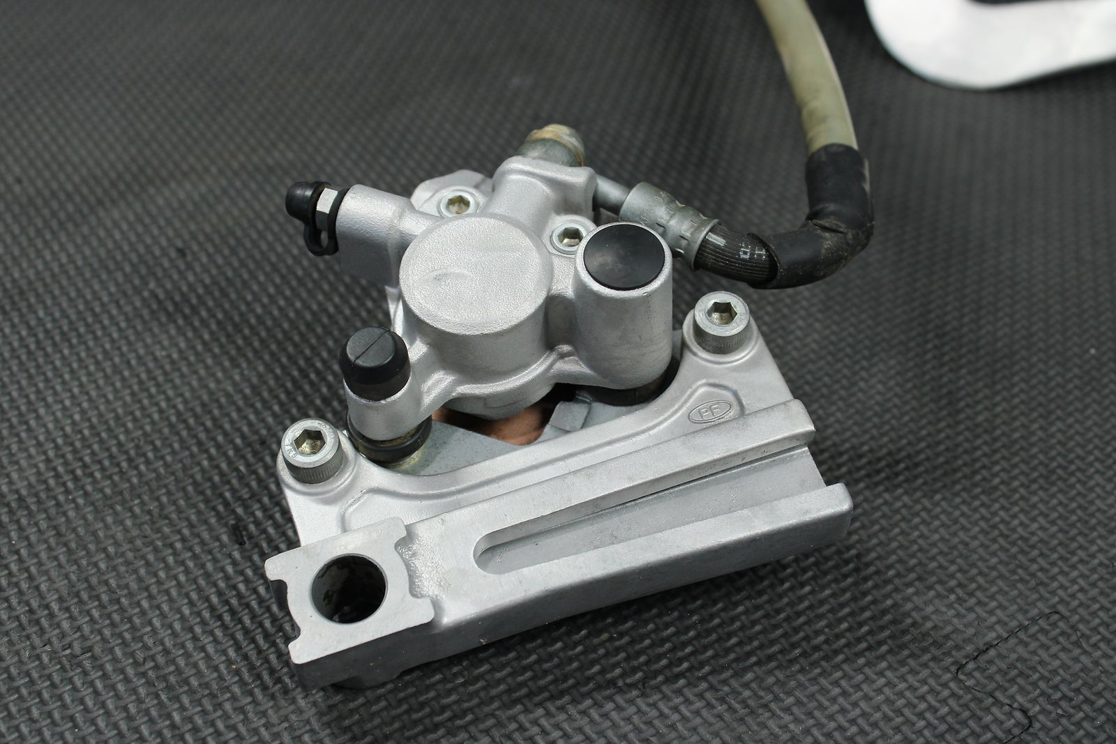 1999 KAWASAKI 98 - 00 KX100 BIGWHEEL OEM REAR BACK BRAKE CALIPER MASTER CYLINDER - hggarage