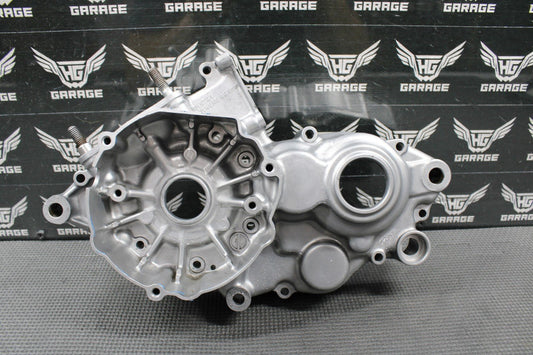 2005 SUZUKI 02 - 21 RM85 OEM ENGINE LEFT SIDE CRANKCASE CRANK CASE 11300 - 03822 - hggarage