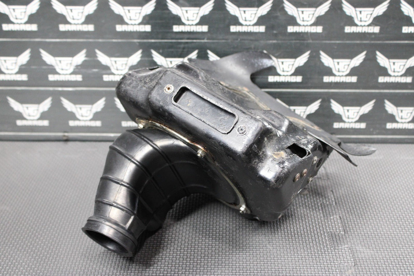 1991 88 - 95 HONDA CR80R OEM AIRBOX INTAKE AIR CLEANER CASE 17210 - GS2 - 700 - hggarage