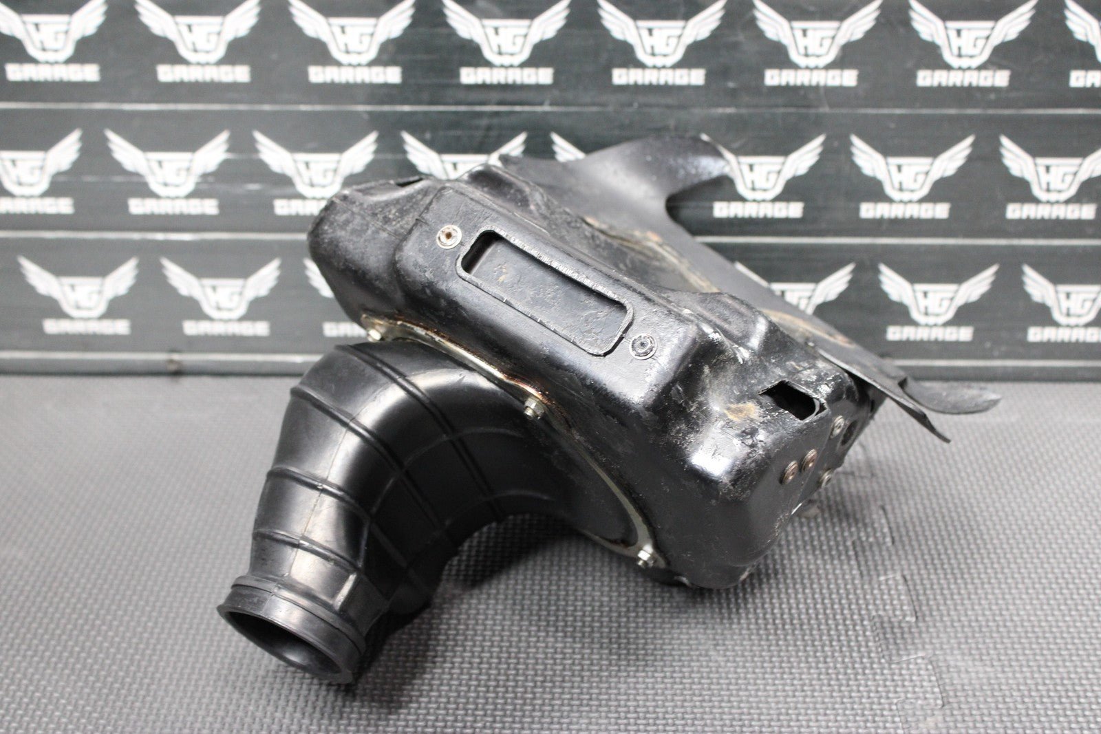 1991 88 - 95 HONDA CR80R OEM AIRBOX INTAKE AIR CLEANER CASE 17210 - GS2 - 700 - hggarage