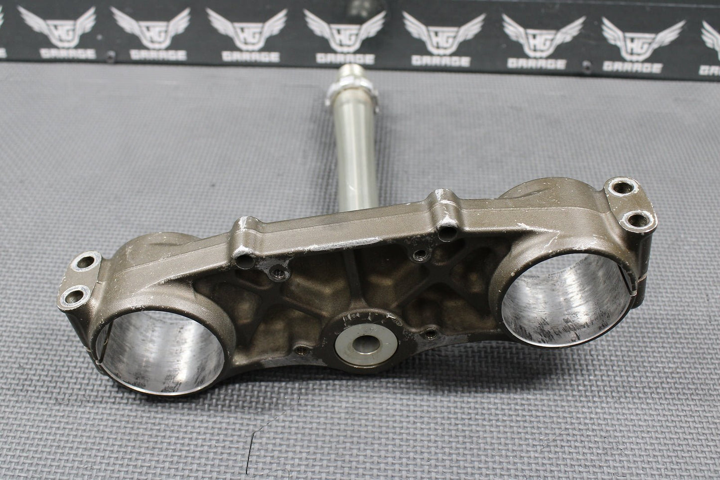 2007 2008 KAWASAKI KX250F OEM FRONT FORKS LOWER TRIPLE TREE STEERING STEM CLAMP - hggarage