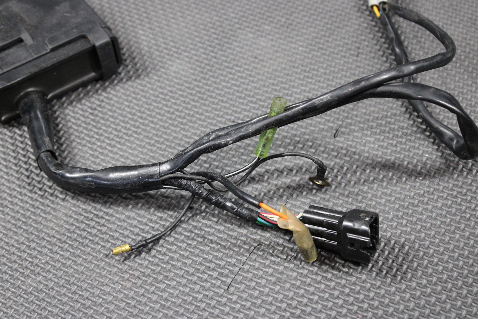 2001 00 - 01 YAMAHA YZ250 OEM ECU COMPUTER CONTROLLER UNIT ECM CDI - hggarage