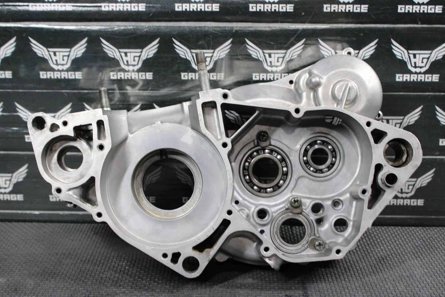 1996 SUZUKI RM250 OEM LEFT RIGHT ENGINE CRANKCASE CRANK CASES BLOCK READ DESC! - hggarage