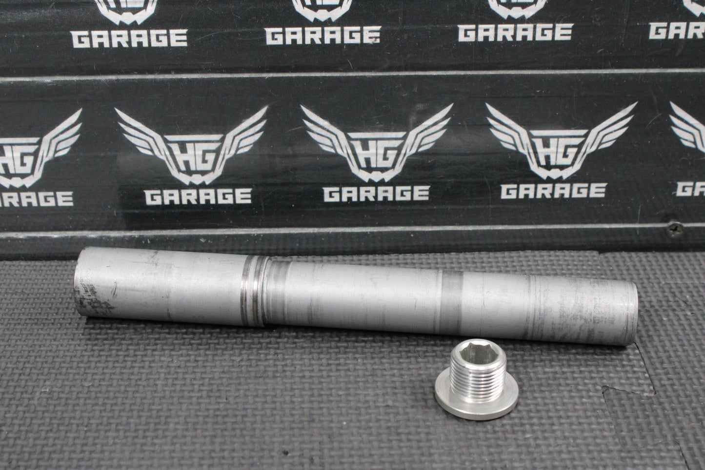 2013 HUSQVARNA TE511 OEM FRONT WHEEL RIM AXLE PIVOT BOLT 8000H1547 - hggarage