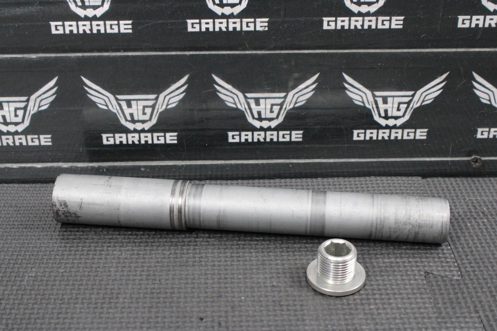 2013 HUSQVARNA TE511 OEM FRONT WHEEL RIM AXLE PIVOT BOLT 8000H1547 - hggarage