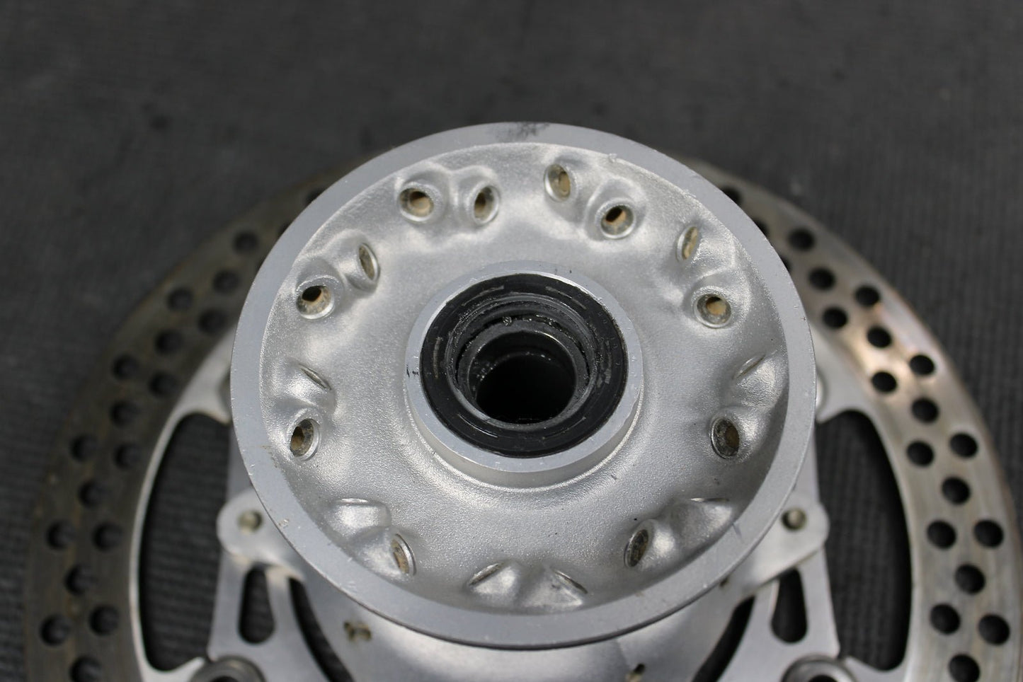 2001 YAMAHA YZ426F OEM FRONT WHEEL RIM HUB ROTOR 4SS - 25111 - 01 - 00 - hggarage
