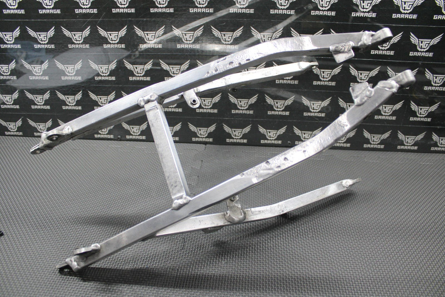 2000 2001 HONDA CR125R CR250R OEM REAR BACK SUB FRAME SUBFRAME 50200 - KZ3 - J30 - hggarage