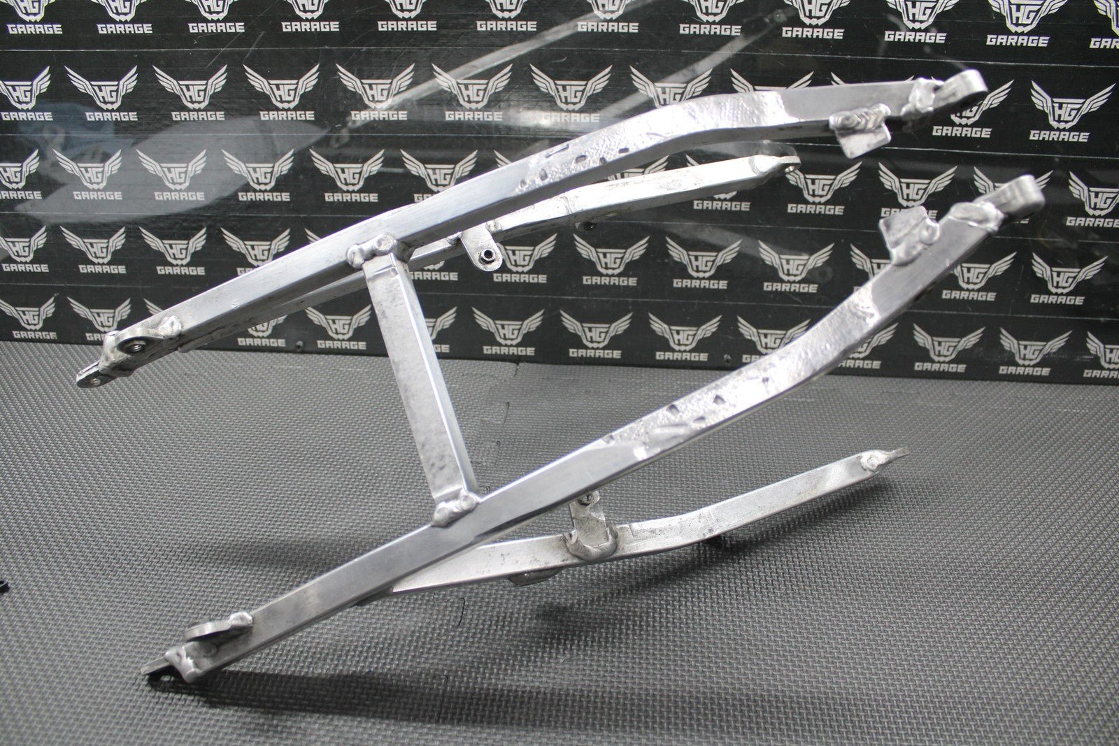 2000 2001 HONDA CR125R CR250R OEM REAR BACK SUB FRAME SUBFRAME 50200 - KZ3 - J30 - hggarage