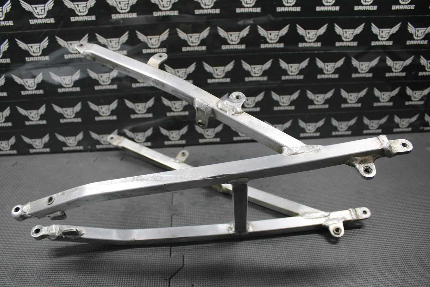 2000 2001 HONDA CR125R CR250R OEM REAR BACK SUB FRAME SUBFRAME 50200 - KZ3 - J30 - hggarage