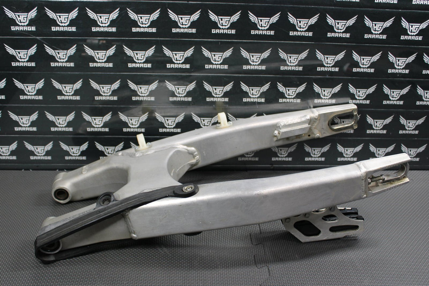 2006 Kawasaki KX450F OEM Swingarm Swing Arm Suspension 33001 - 0085 - hggarage