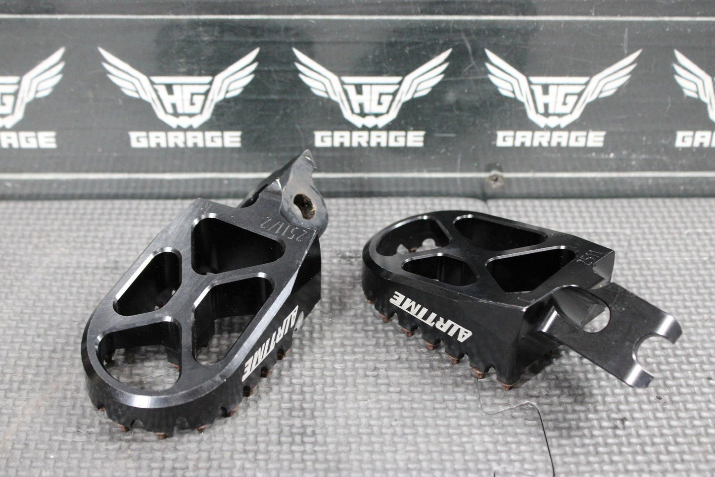 2007 HONDA CRF450R AIR TIME BILLET FOOT PEGS PEDALS FRAME STAND FOOTPEG BLACK - hggarage