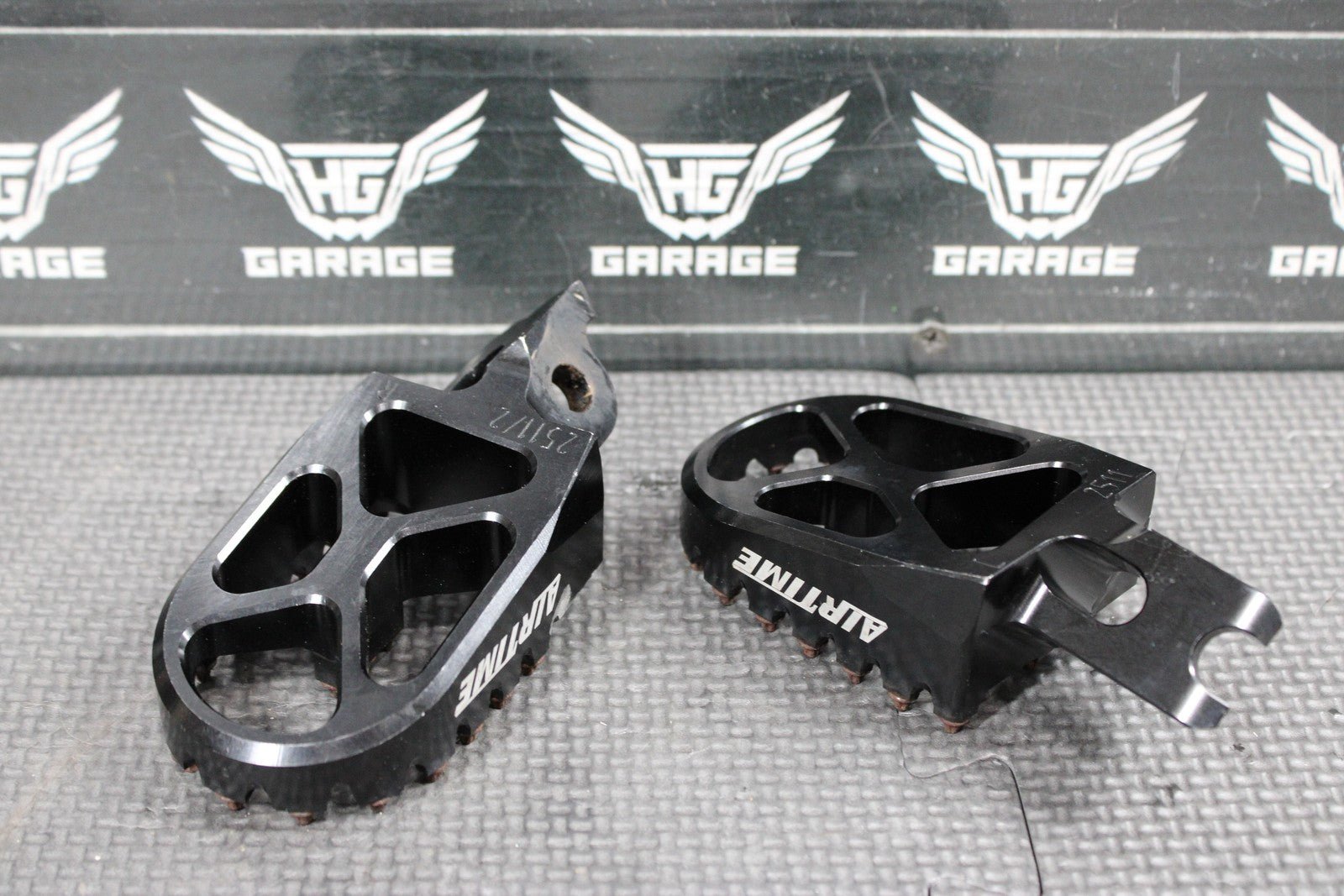 2007 HONDA CRF450R AIR TIME BILLET FOOT PEGS PEDALS FRAME STAND FOOTPEG BLACK - hggarage