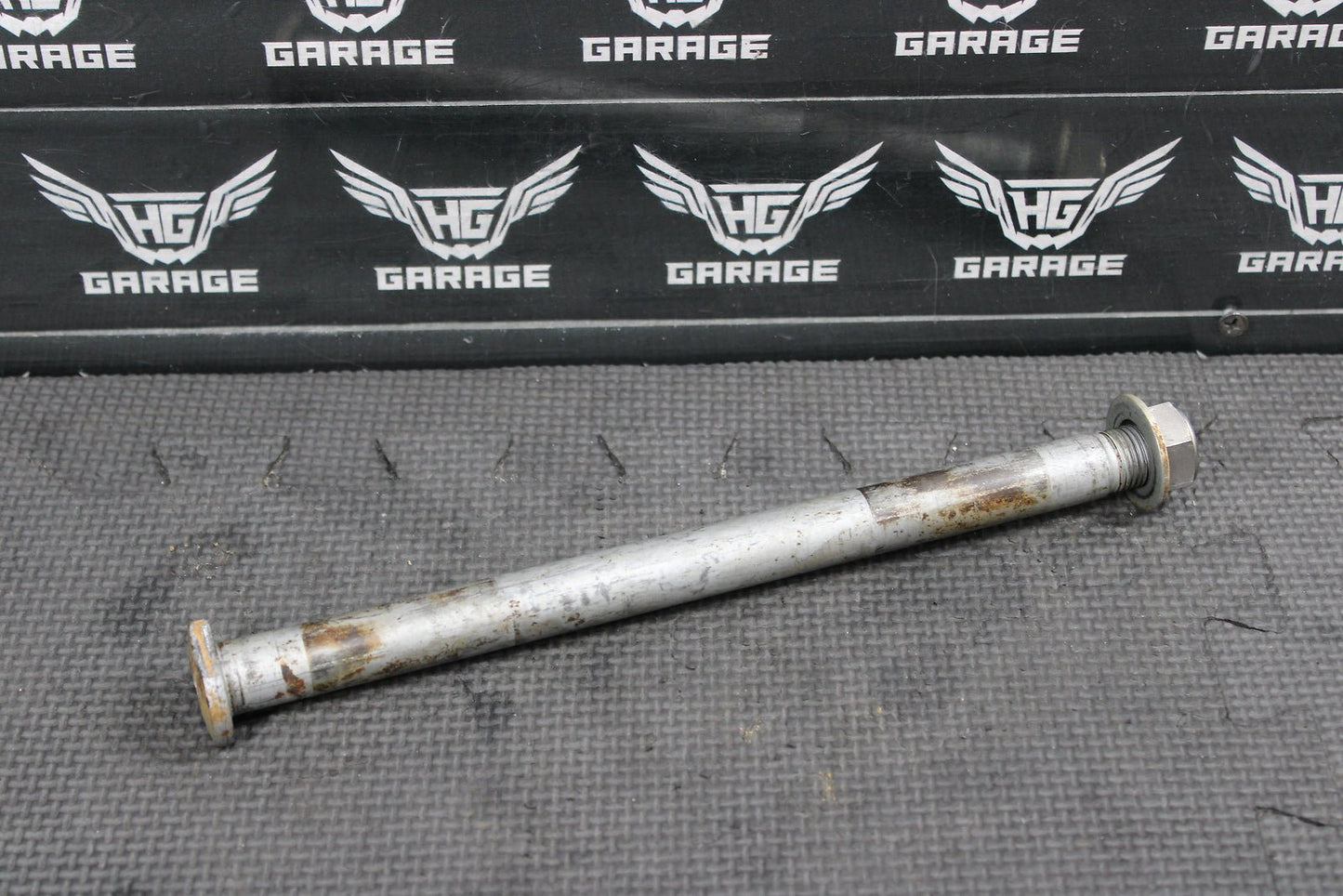 2012 KAWASAKI KX250F OEM REAR BACK SWINGARM BOLT SUSPENSION PIVOT AXLE 33032 - 001 - hggarage