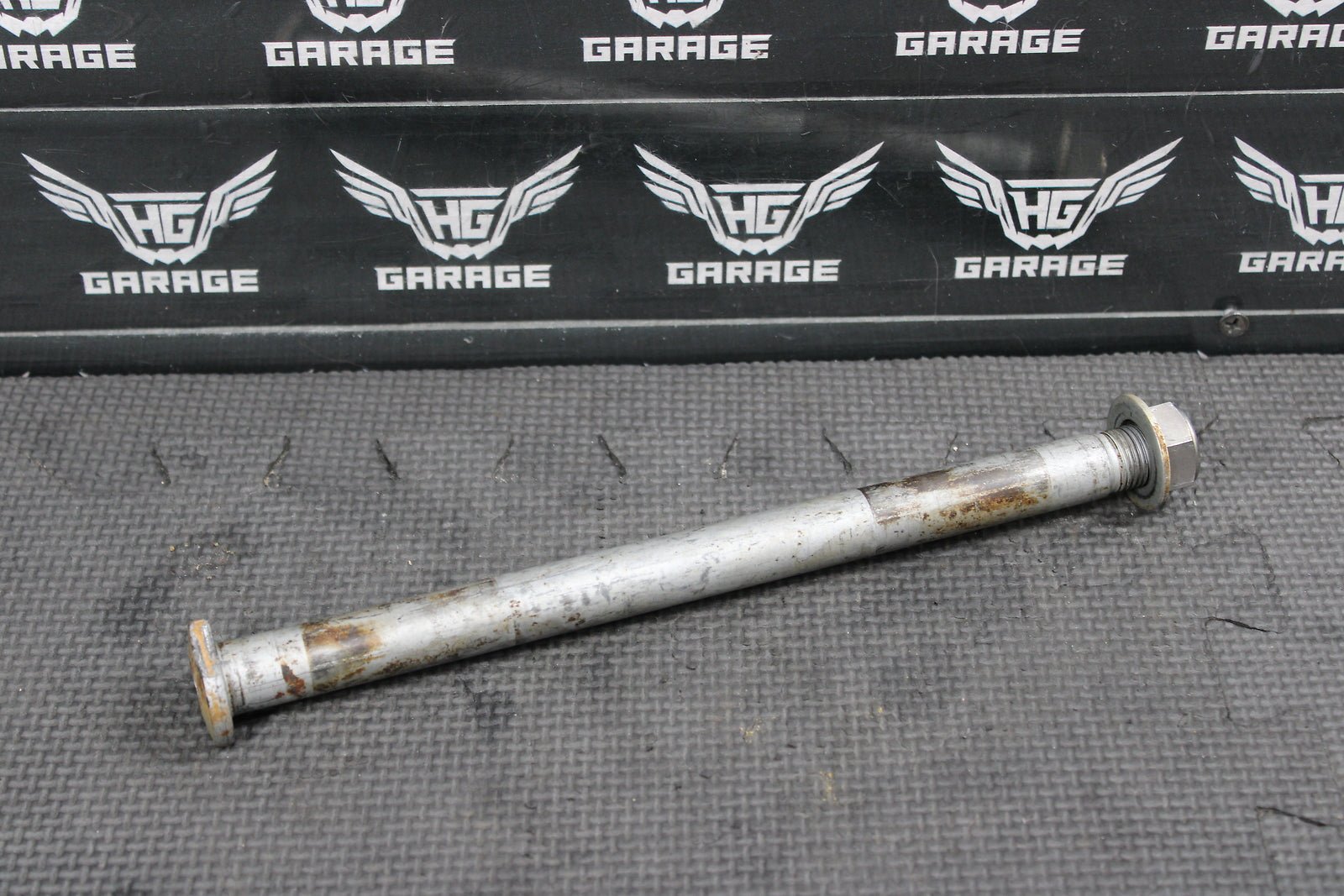 2012 KAWASAKI KX250F OEM REAR BACK SWINGARM BOLT SUSPENSION PIVOT AXLE 33032 - 001 - hggarage