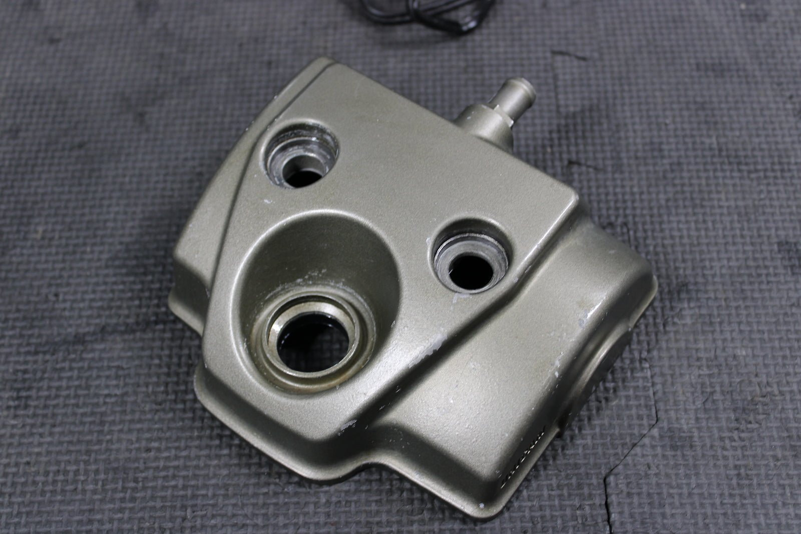 2006 HONDA 04 - 08 CRF250R CRF250X ENGINE MOTOR CYLINDER HEAD COVER DOME CHAMBER - hggarage