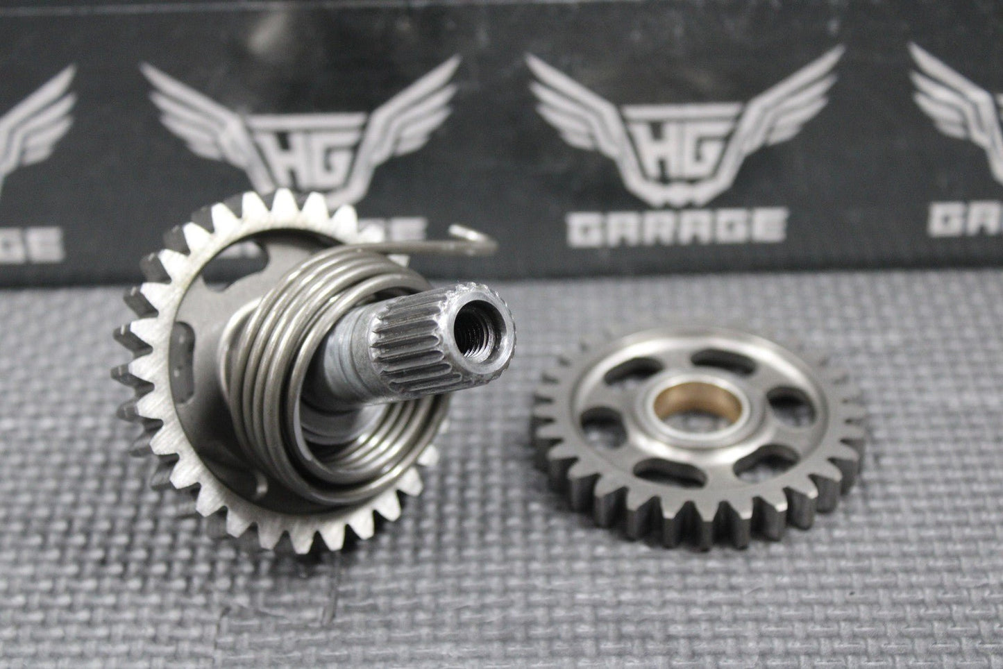 2005 HONDA CR125R OEM KICKSTART KICK START SHAFT W IDLER GEAR 28210 - KS6 - 700 - hggarage
