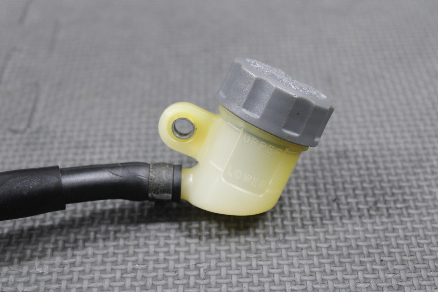 2001 HONDA 95 - 01 CR500R OEM REAR BACK BRAKE MASTER CYLINDER W RESERVOIR - hggarage