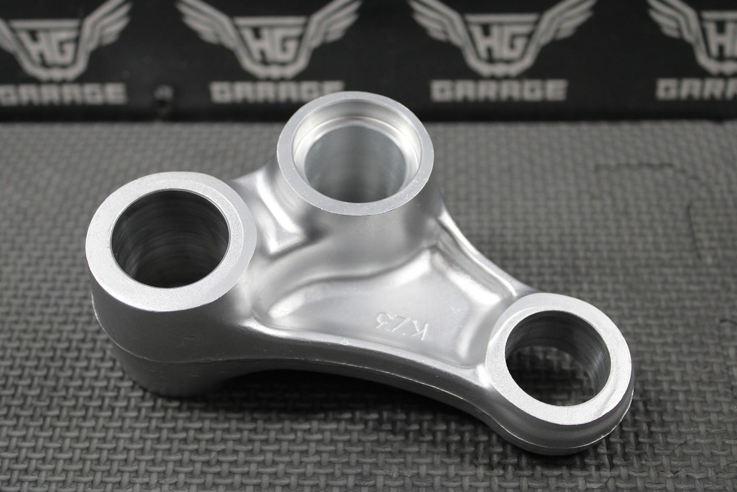 2001 96 - 01 HONDA CR500R OEM REAR SHOCK LINKAGE CUSHION ARM 52465 - MAC - 740 NICE! - hggarage