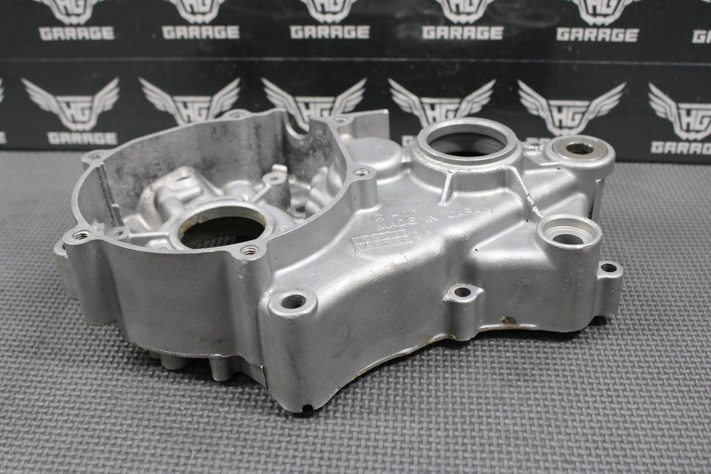 1999 KAWASAKI KX60 85 - 03 OEM LEFT ENGINE MOTOR CRANKCASE CRANK CASE 14001 - 1317 - hggarage