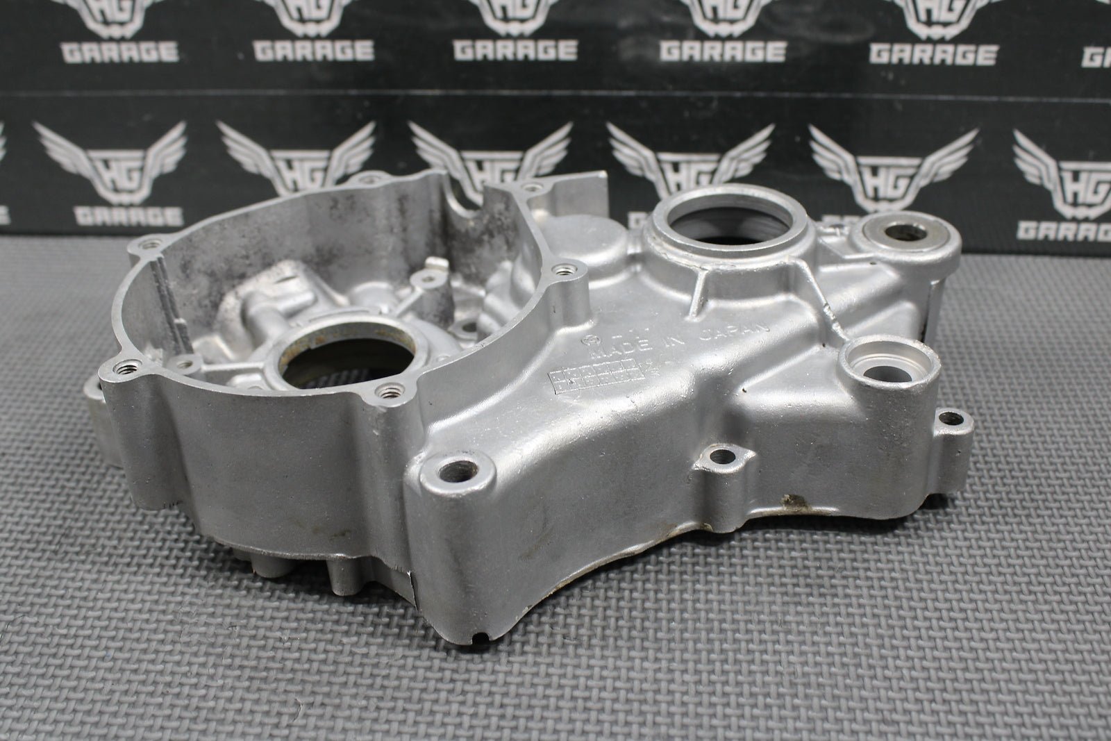 1999 KAWASAKI KX60 85 - 03 OEM LEFT ENGINE MOTOR CRANKCASE CRANK CASE 14001 - 1317 - hggarage