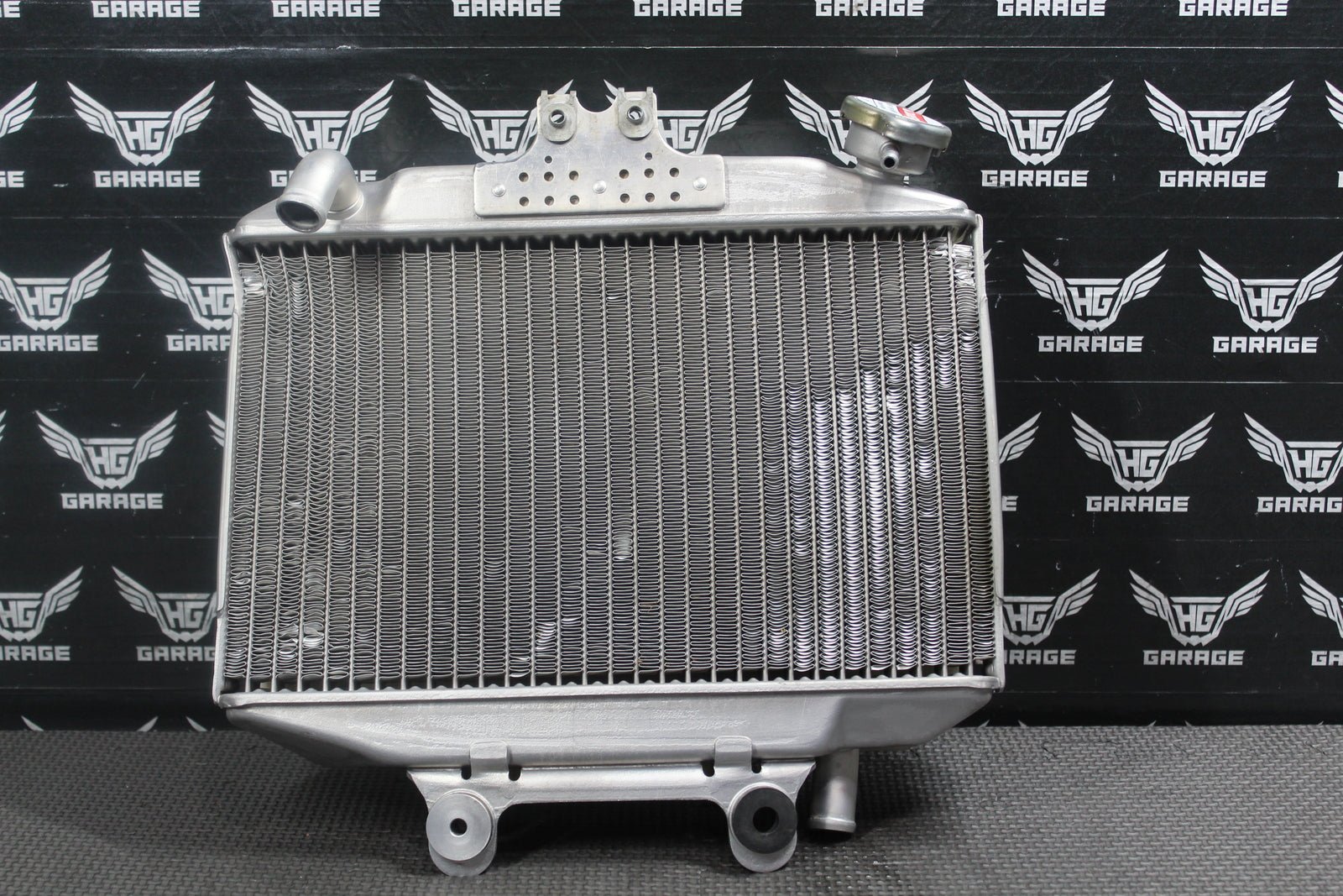 1998 Honda CR125R OEM Engine Motor Cooling Cooler Radiator 19100 - KZ4 - A70 - hggarage