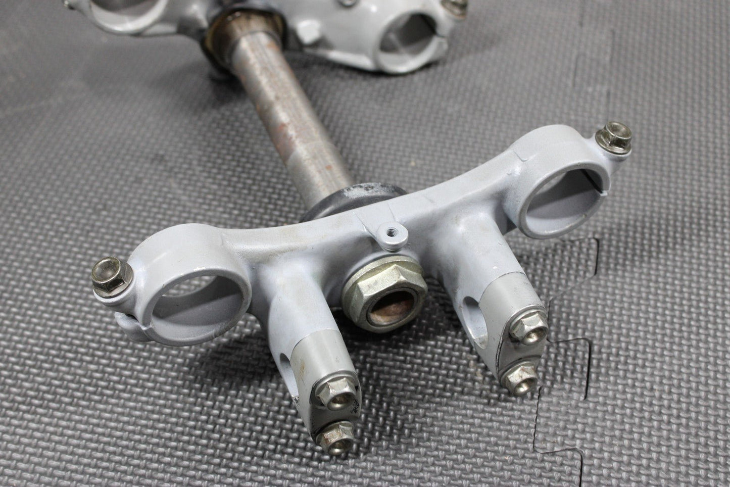 1991 87 - 95 HONDA CR80R OEM FRONT FORKS LOWER UPPER TRIPLE TREE STEM CLAMP - hggarage