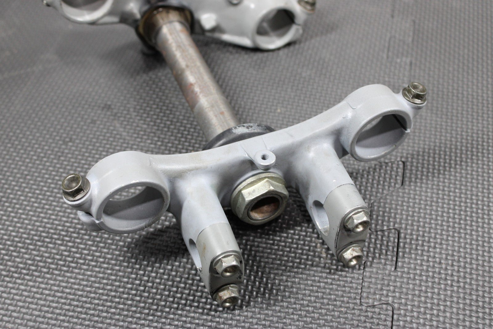 1991 87 - 95 HONDA CR80R OEM FRONT FORKS LOWER UPPER TRIPLE TREE STEM CLAMP - hggarage