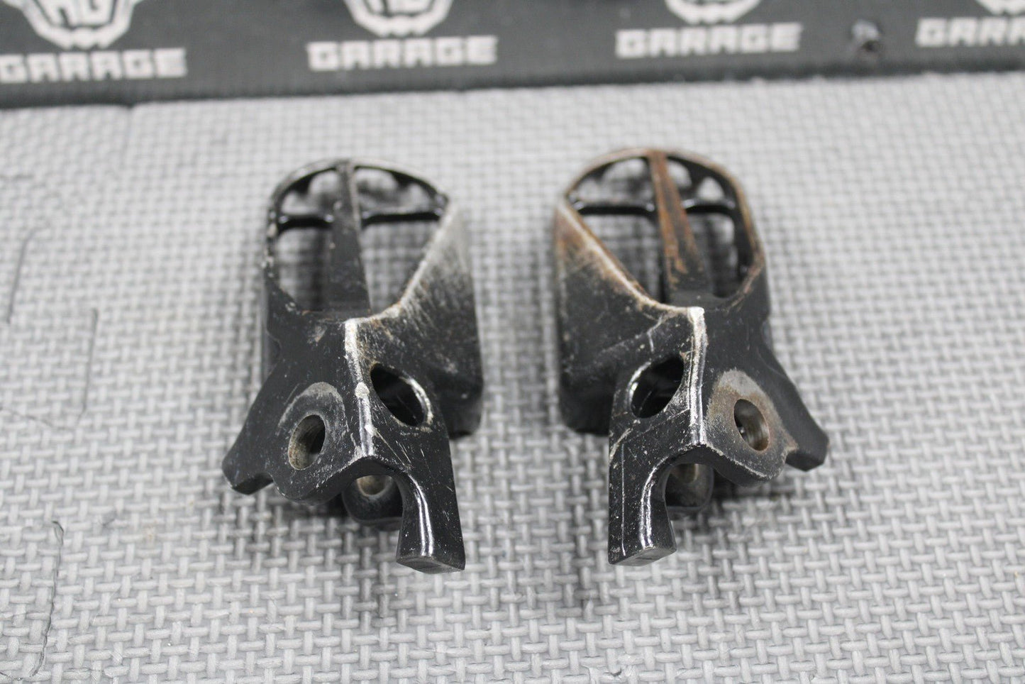 2006 HONDA CRF450X CR125 CR250R OEM RIGHT LEFT FOOT REST PEGS PEDALS FOOTPEGS - hggarage