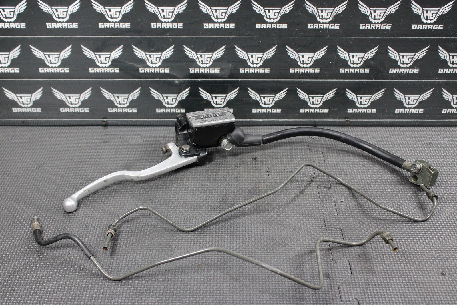 1991 YAMAHA BANSHEE 350 87 - 94 OEM FRONT BRAKE MASTER CYLINDER W HARDLINES GOOD! - hggarage