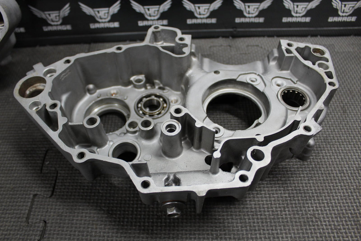 2000 YAMAHA YZ400F YZ426F OEM LEFT RIGHT ENGINE MOTOR CRANKCASE CRANK CASE BLOCK - hggarage