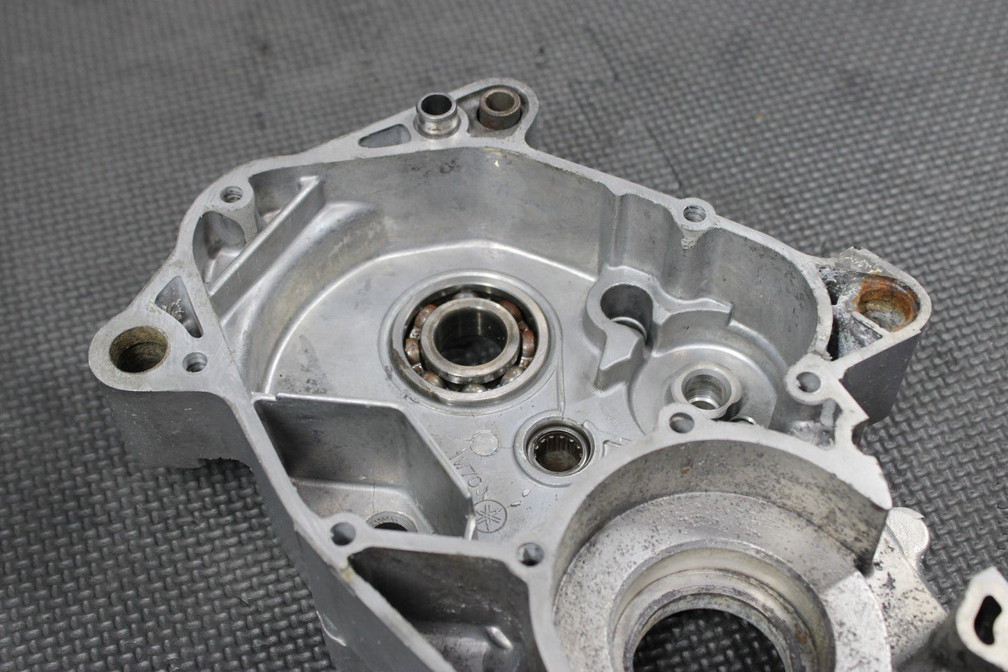 1985 YAMAHA PW80 OEM LEFT RIGHT ENGINE MOTOR CRANKCASE SET CASES BLOCK - hggarage