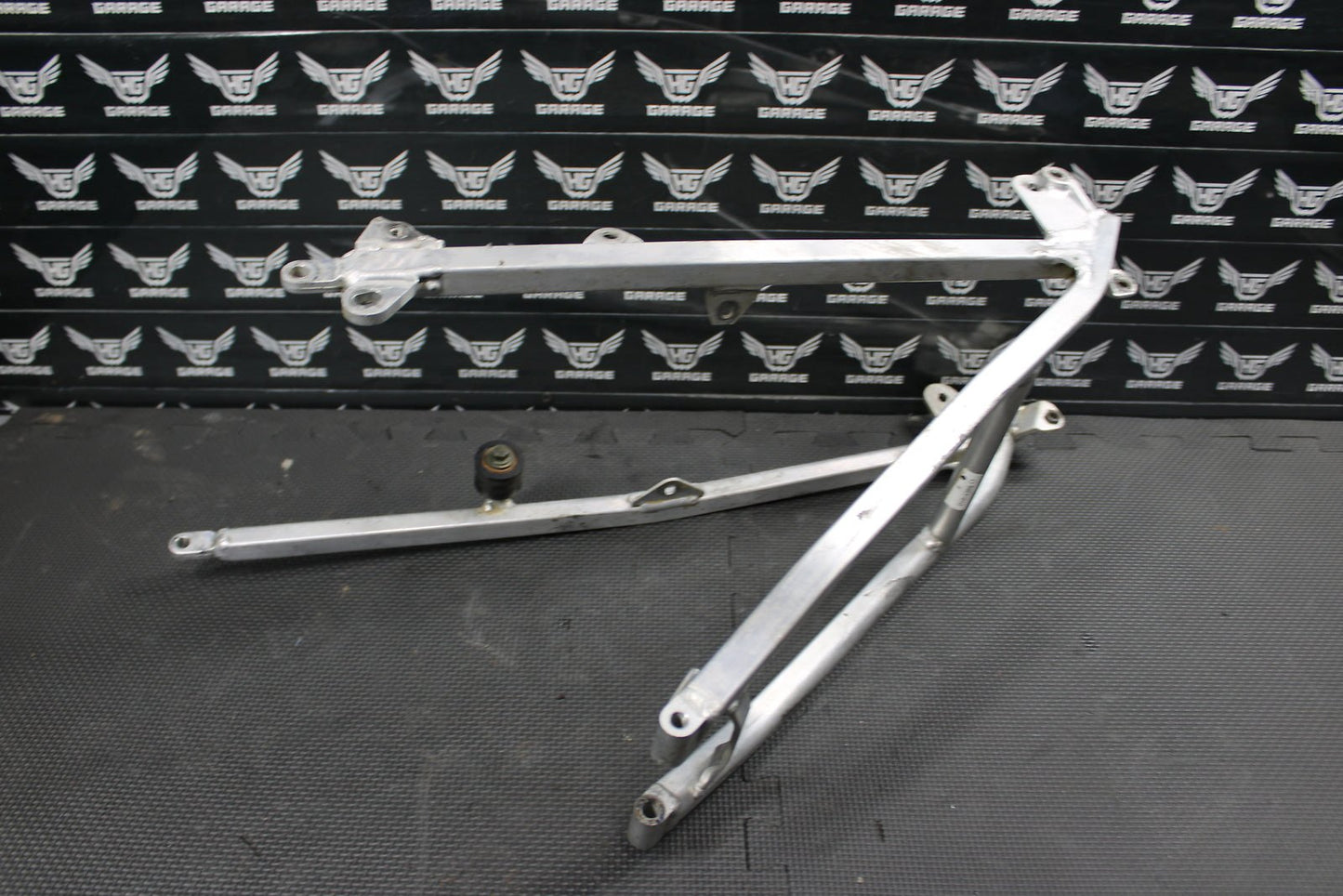2002 YAMAHA 2002 YZ250F YZ426F OEM REAR BACK SUB FRAME SUBFRAME 5SF - 21190 - 00 - 00 - hggarage