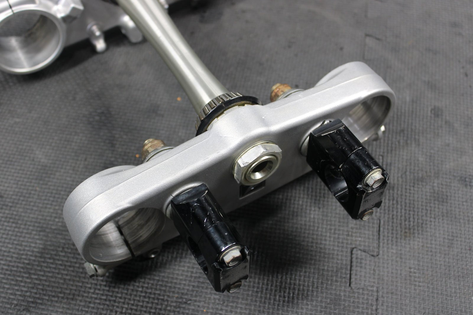 2013 HONDA CRF450R OEM FRONT FORKS LOWER UPPER TRIPLE TREE STEM CLAMP 53219 - MEN - hggarage