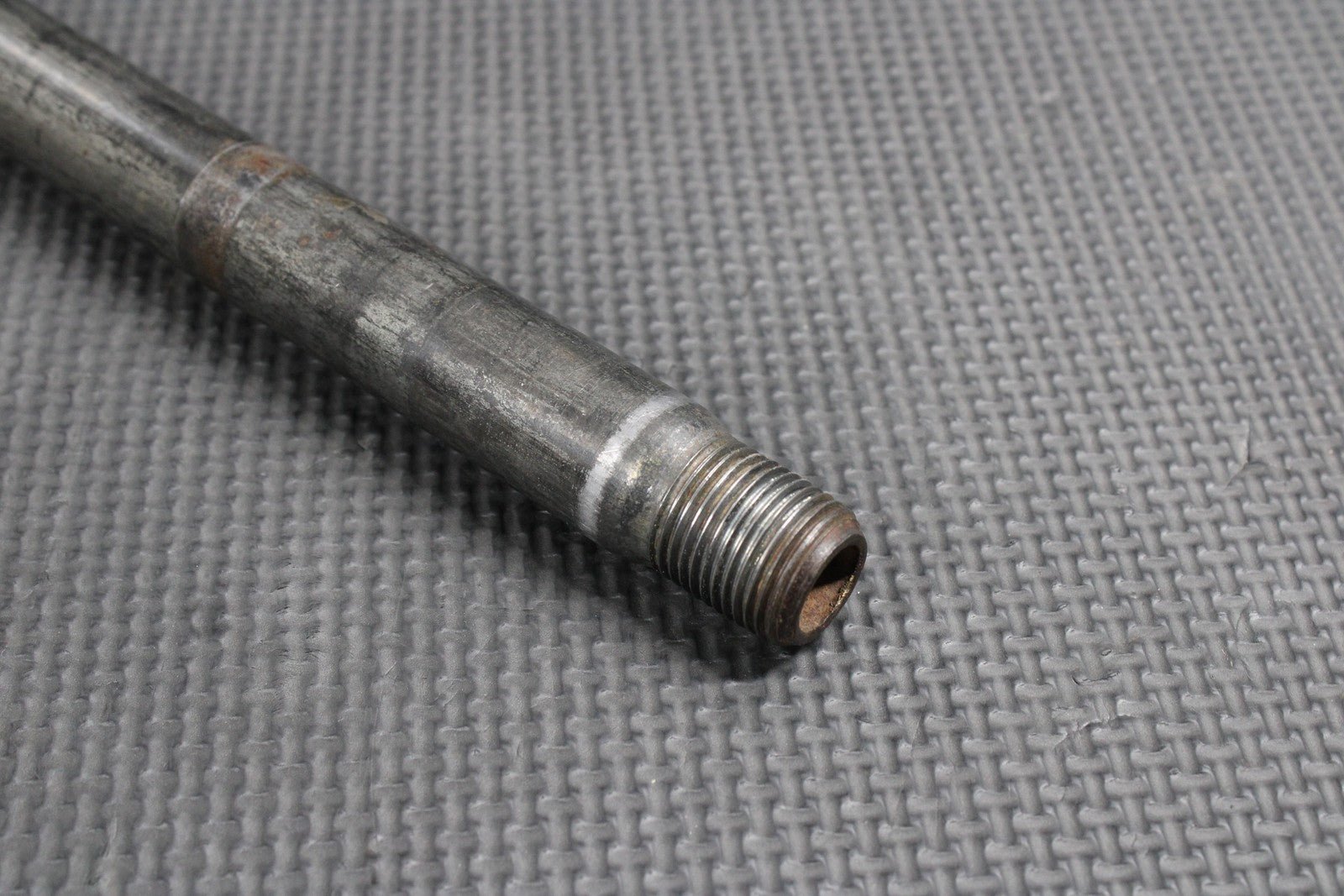 2000 SUZUKI 00 - 04 DRZ400 DRZ400E OEM FRONT WHEEL RIM AXLE PIVOT BOLT - hggarage