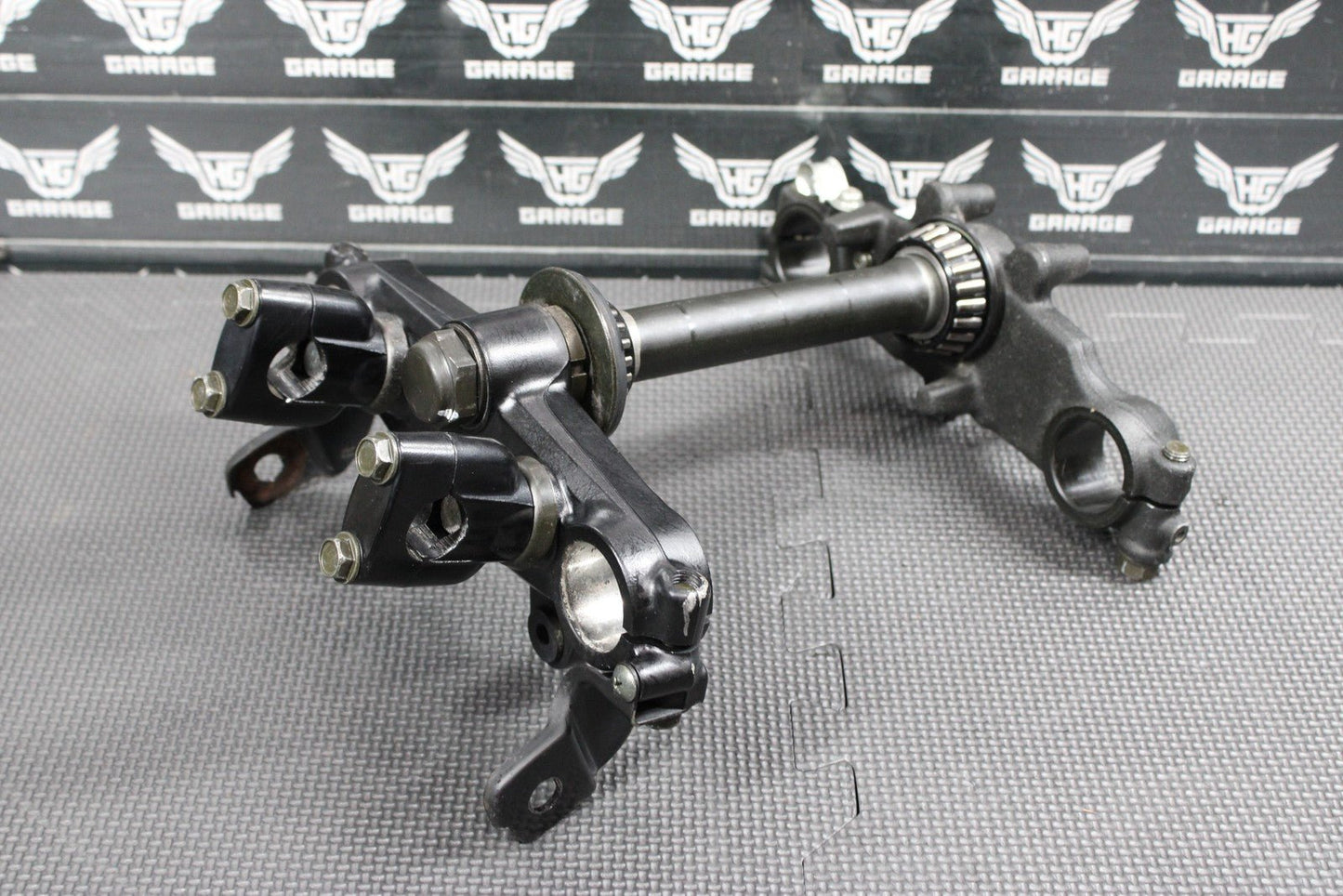 2005 SUZUKI DR200SE OEM FRONT FORKS LOWER UPPER TRIPLE TREE STEM CLAMP NICE! - hggarage