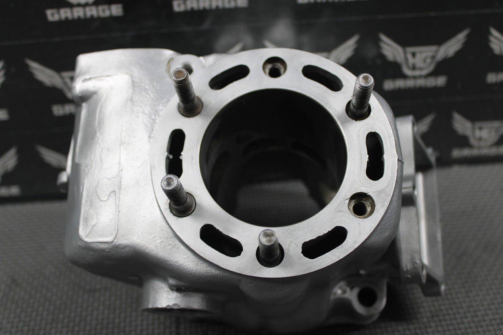 1995 HONDA CR250R OEM KZ3 M CYLINDER BORE JUG TOP END 12100 - KZ3 - 880 NEEDS REPAIR - hggarage