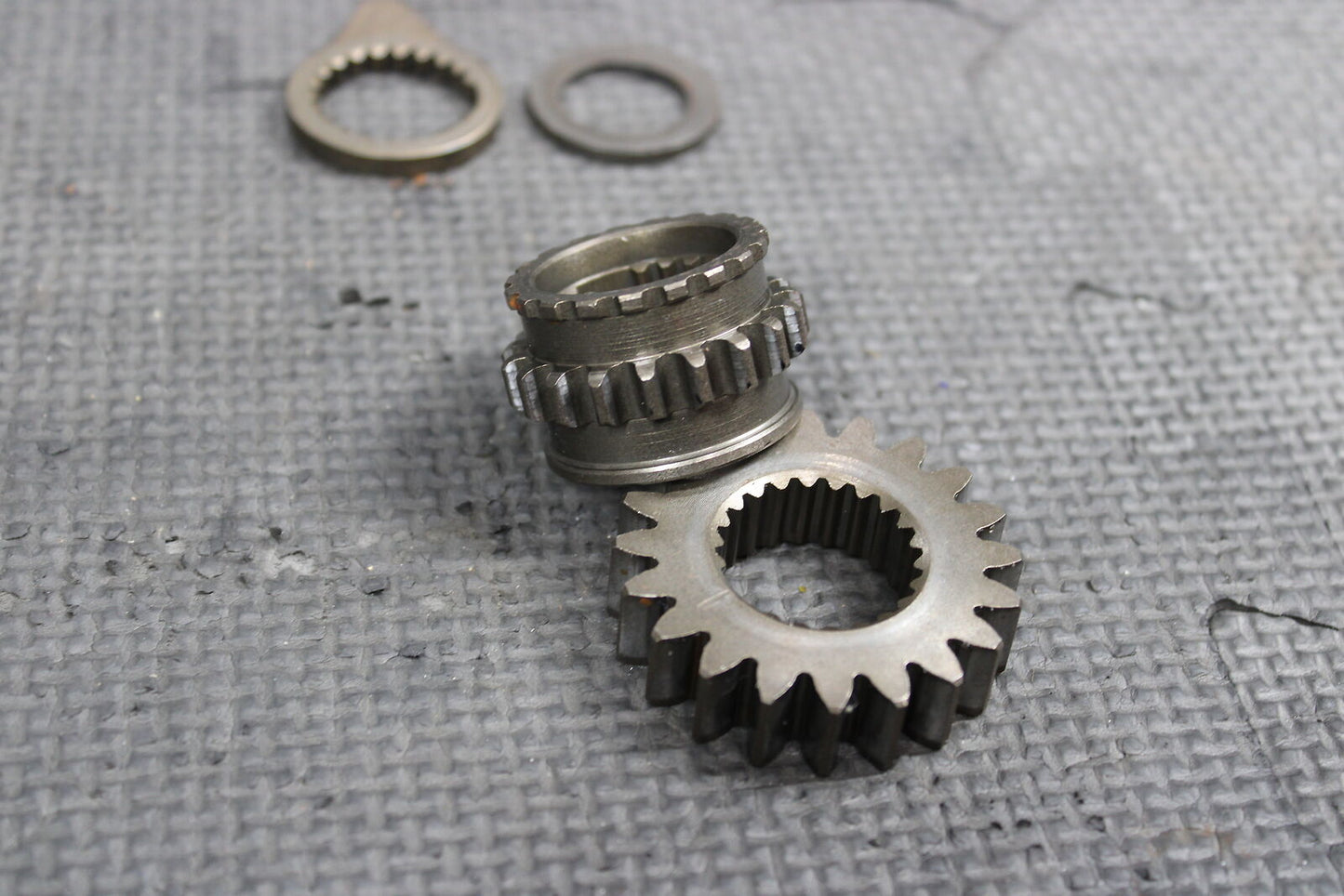 1986 HONDA XR250R OEM ENGINE CRANKSHAFT PRIMARY GEAR SPROCKET TIMING 19T