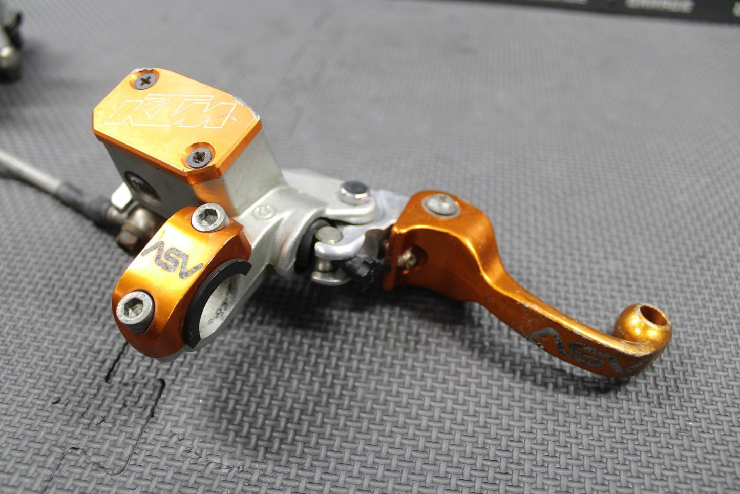 2009 2010 KTM 250 450 XCF - W OEM FRONT BRAKE CALIPER MASTER CYLINDER ASV LEVER - hggarage