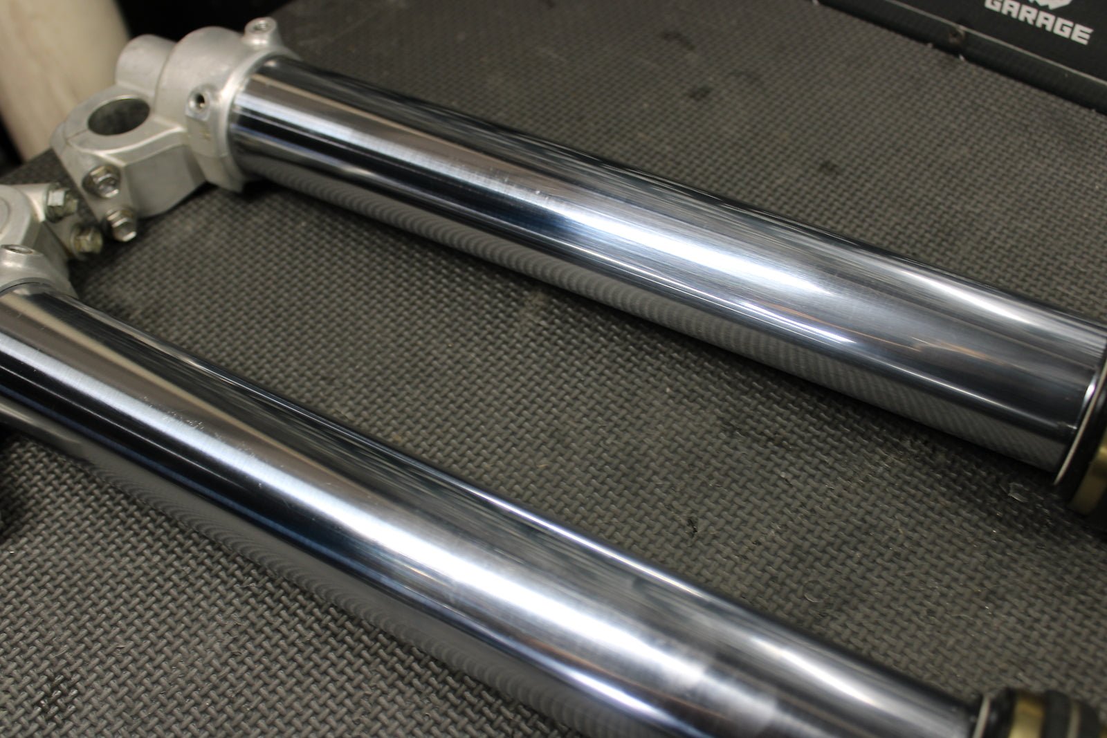 2008 Yamaha YZ450F OEM KYB Right Left Front Suspension Forks Shocks 2S2 - 23102 - A0 - hggarage