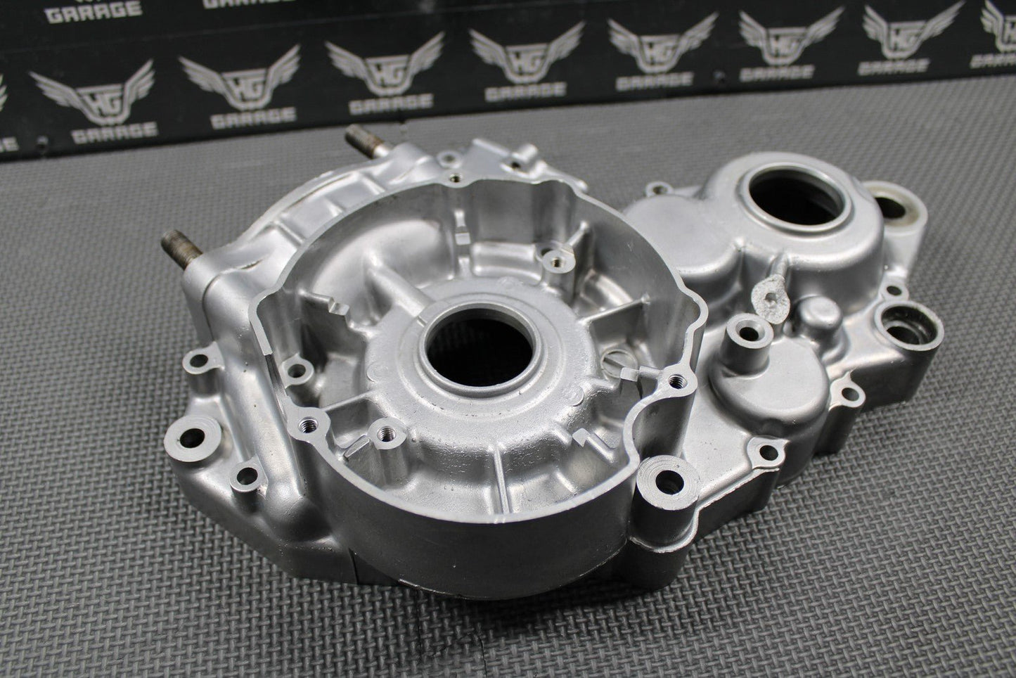 1995 SUZUKI RMX250 MODEL S OEM LEFT ENGINE MOTOR CRANKCASE CRANK CASE 11301 - 4486 - hggarage