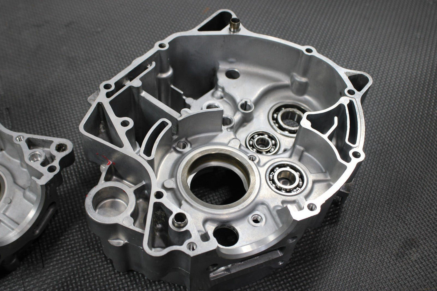 2000 YAMAHA 00 - 08 TTR125L OEM LEFT RIGHT ENGINE MOTOR CRANKCASE CRANK - hggarage
