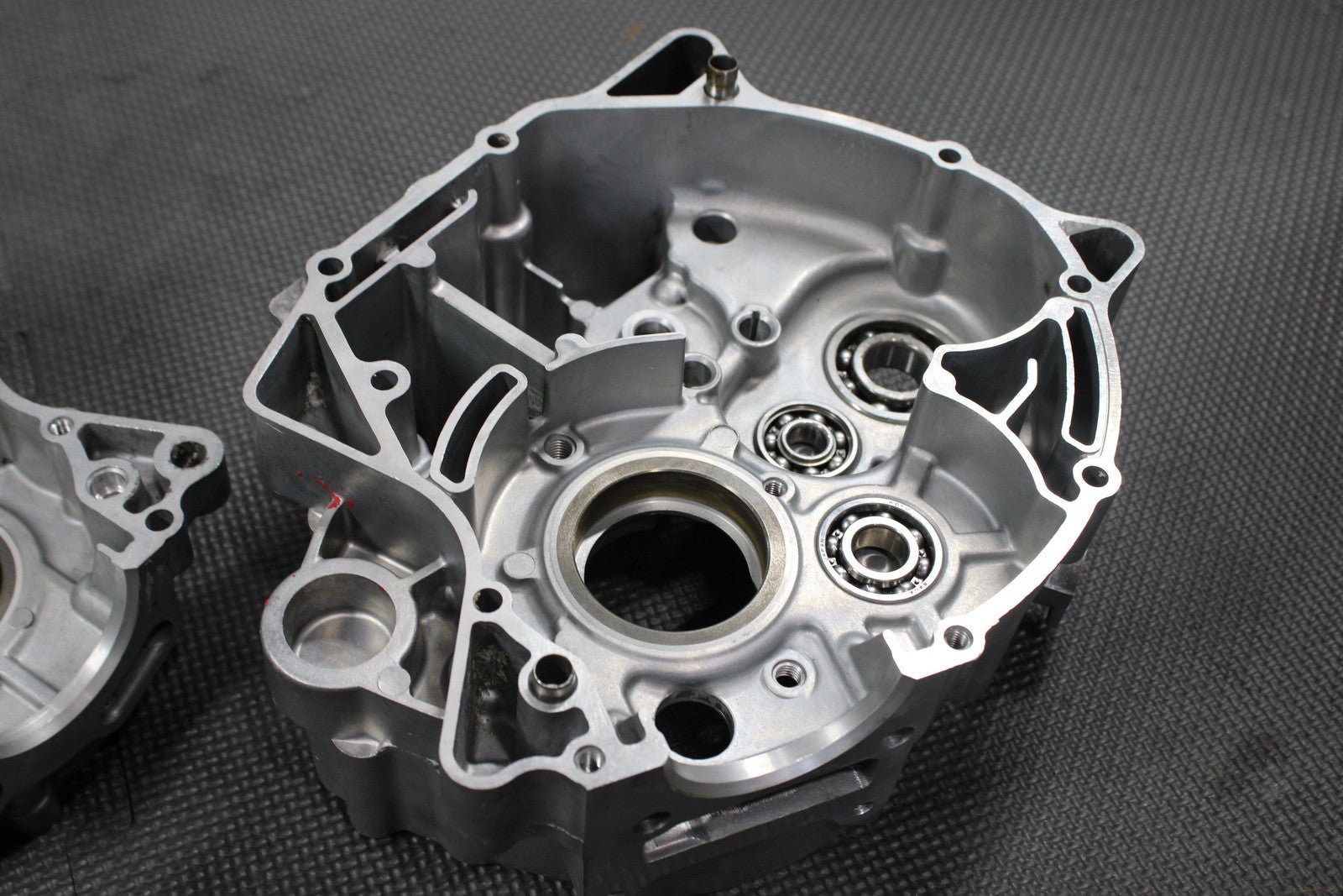 2000 YAMAHA 00 - 08 TTR125L OEM LEFT RIGHT ENGINE MOTOR CRANKCASE CRANK - hggarage