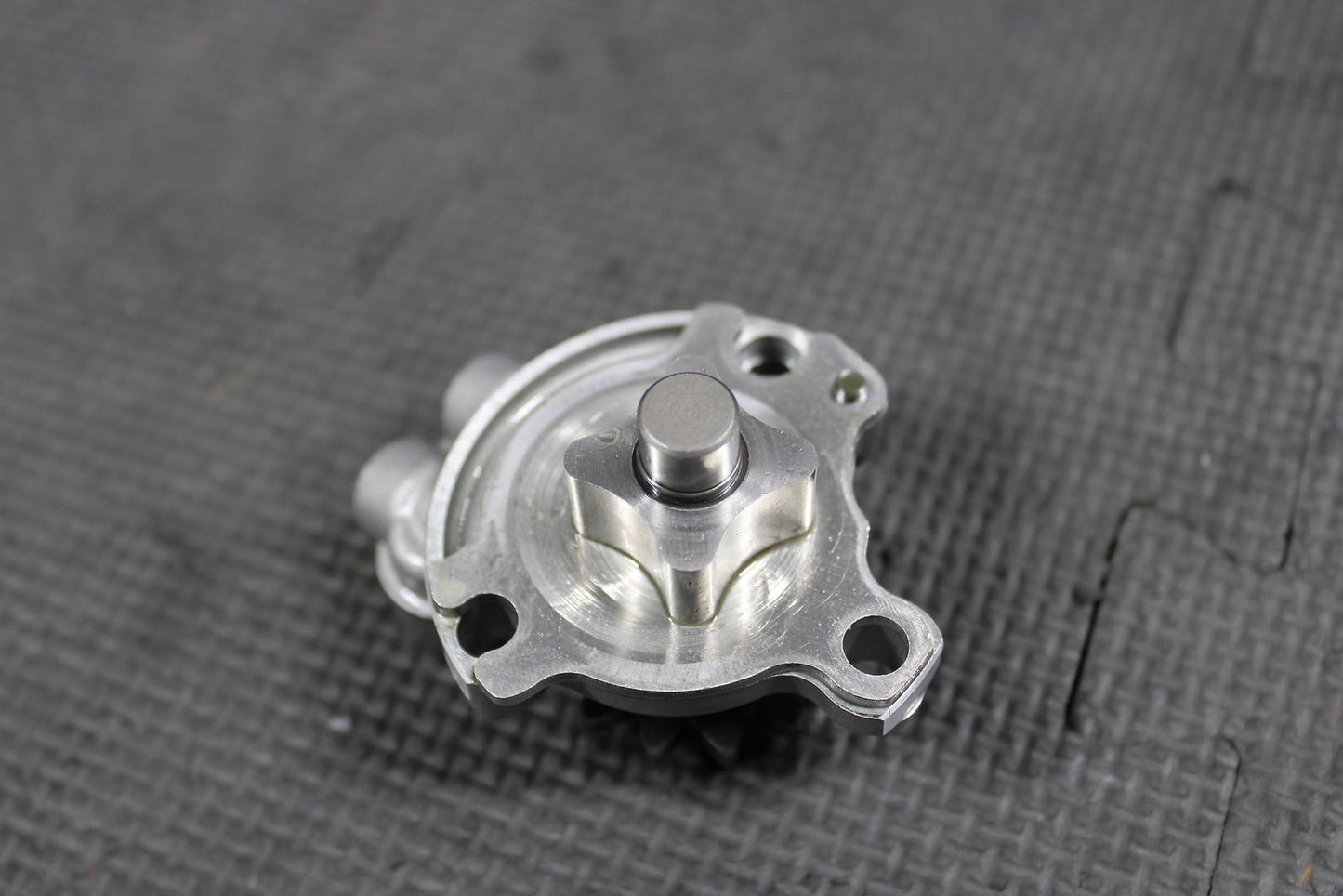 2005 YAMAHA WR250F YZ250 YZ250F OEM ENGINE MOTOR OIL PUMP 5SG - 13300 - 01 - 00 - hggarage