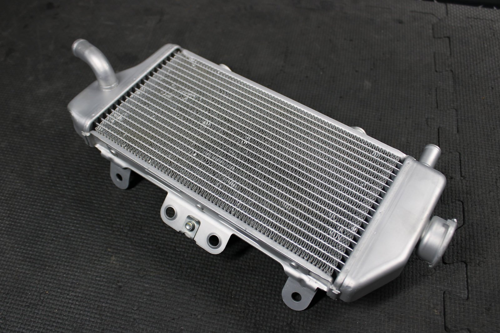 2007 YAMAHA 07 - 09 YZ450F OEM RIGHT ENGINE MOTOR COOLING COOLER RADIATOR - hggarage